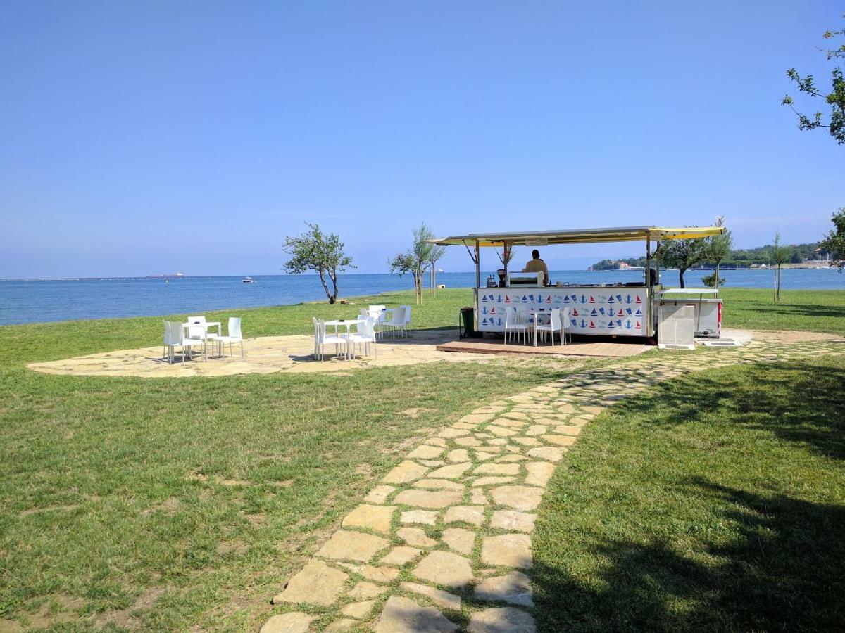 Jan'S Place At Seaside Ankaran Luaran gambar